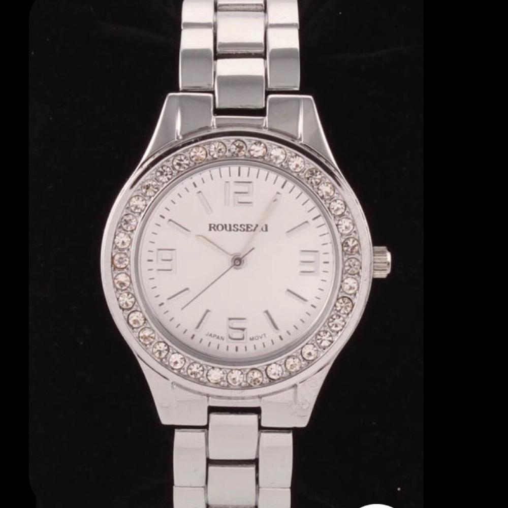 Silver watch 🎁